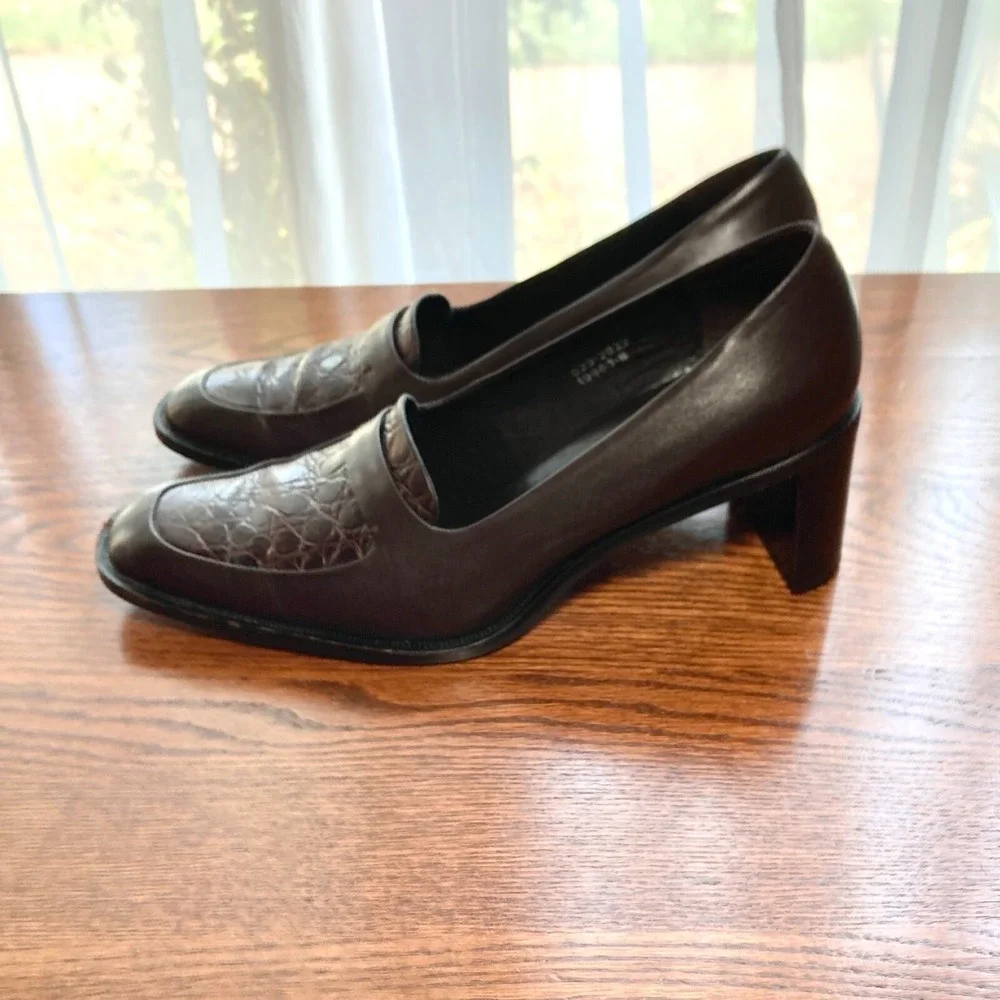 VTG Worthington Embossed Dark Brown Leather Chunky Block Heel Womens 7.5 Y2k